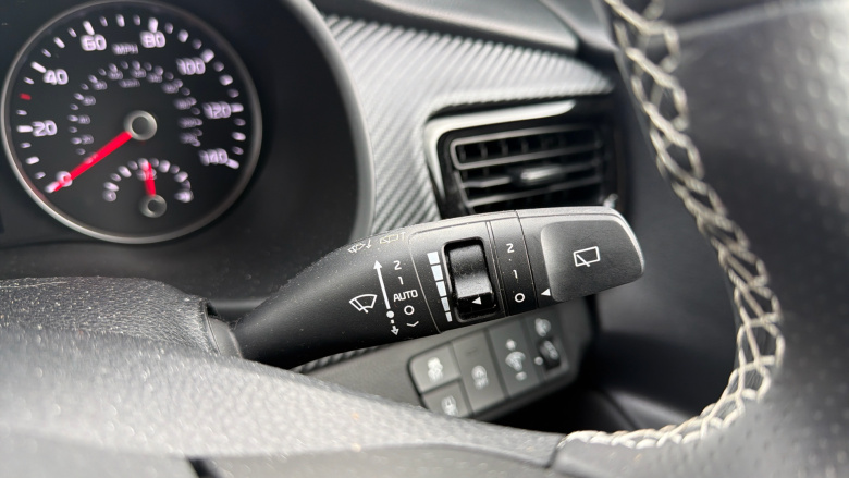 Kia Stonic 1.0T GDi 48V GT-Line S 5dr DCT Petrol Estate